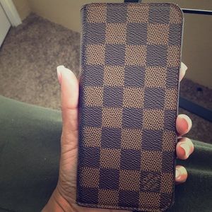 Luis Vuitton iPhone 7 /8 plus Case w/ Damier Print